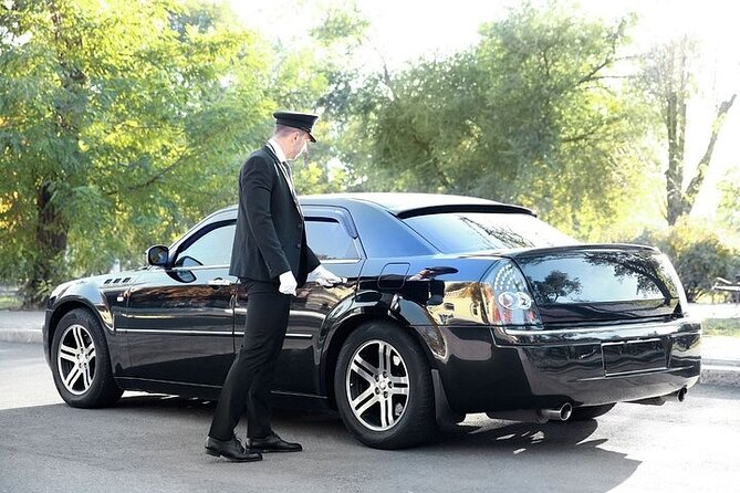 Private One-way Airport Transfer Barcelona Airport to Barcelona - Vehicle Choice, Luggage Limits, and Those Sneaky Extra Costs