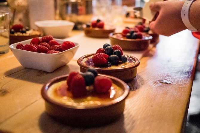 Private Paella class, Tapas, full menu and Sangria workshop - Lunchtime version: La Boqueria market with a chef