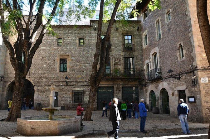 Private Photography Walking Tour with a Local - Santa Caterina Market start, City Hall finish, and why the route clicks