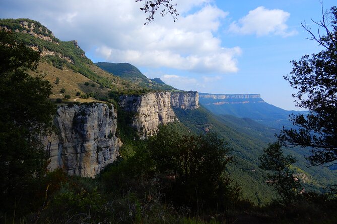 Private Pre-Pyrenees Medieval Village Hike from Barcelona - Price of $425.38: what you’re really paying for