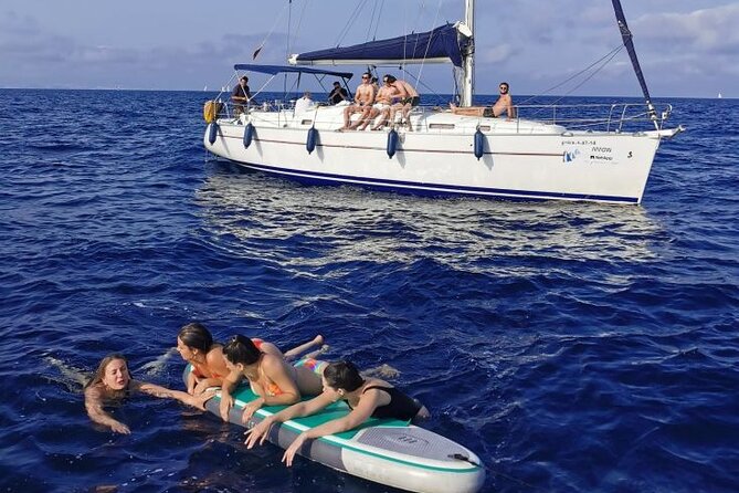 Private sailing and paddlesurfing tour with skipper up to 11 people - Private sailing for up to 11, with sunset planning from the skipper
