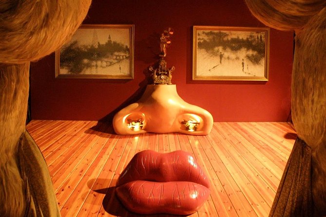 Private tour: Dali Museum in Figueres and Púbol Tour with Hotel pick-up - Timing, heat, and where lunch actually fits