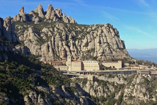 Private Tour from Barcelona to Montserrat (with guide) - A 6-hour private Montserrat escape from Barcelona, with pickup that actually helps