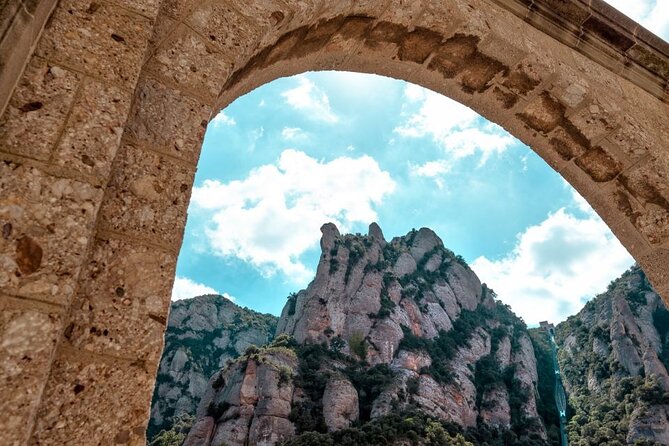 Private Tour from Barcelona to Montserrat (with guide) - What the itinerary feels like in real life, from pickup to return