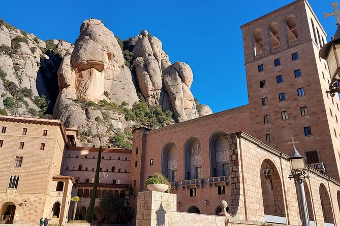 Private Tour in Montserrat 5h - Montana de Montserrat: Views First, With Hiking Choices