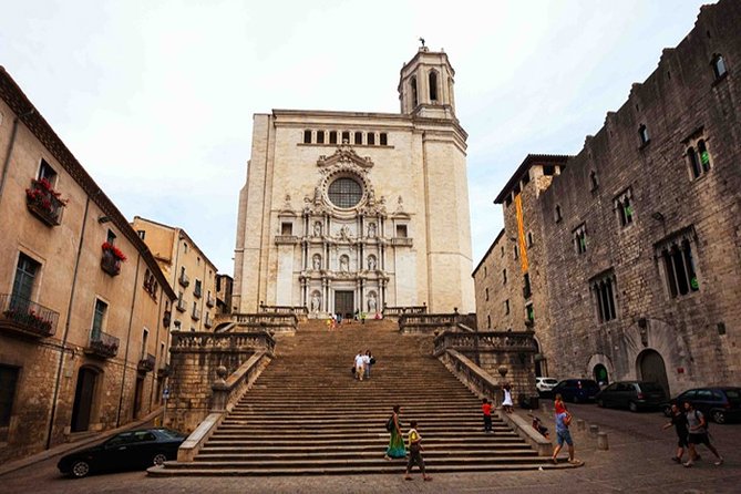 Private Tour to Girona - The panoramic moments, for orientation and breathing room