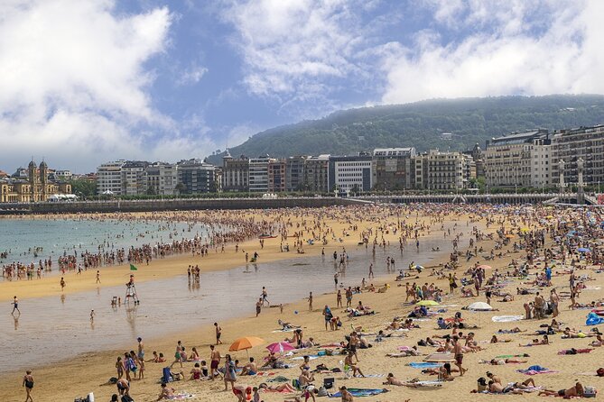 Private transfer: Barcelona to San Sebastian, 2h Stop in Pamplona - The 7 to 8 hour timing, and how Pamplona fits in