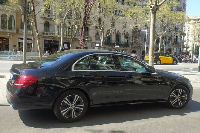 Private Transfer from Barcelona Airport to Barcelona City - How Pickup Works Once You Pass Arrivals, Customs, and Bags
