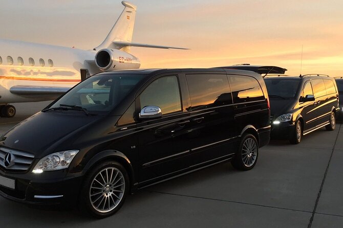 Private Transfer from Barcelona hotels to Barcelona Cruise Port - Your ride: clean cars, licensed service, and group size options