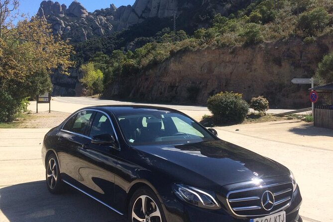 Private Transfer from Barcelona to Montserrat Round Trip - Should You Book This Barcelona to Montserrat Private Transfer?