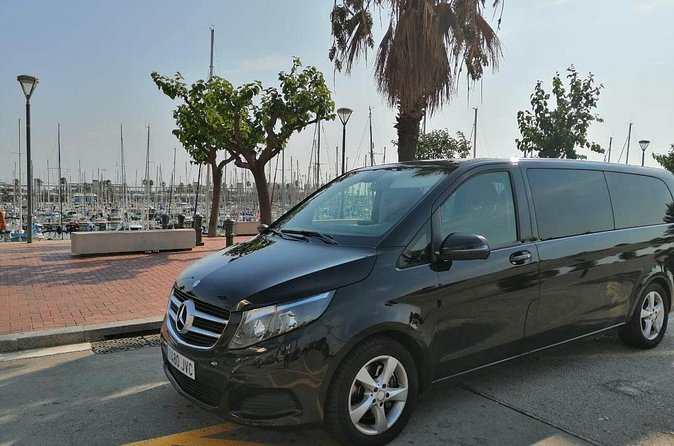 Private Transfer from Sitges to Barcelona Airport - FAQ