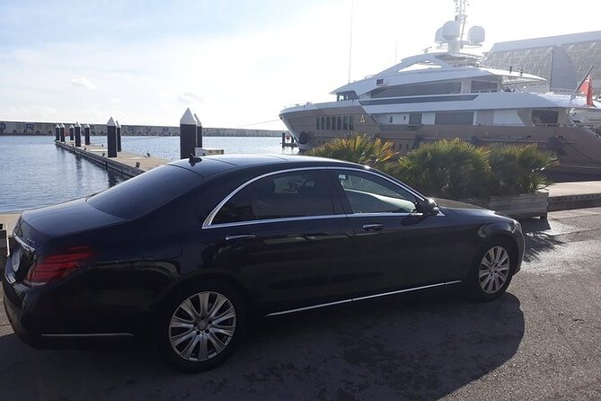 Private Transfer in Cruise Port and BCN Airport - English-Speaking Drivers and the Advantage of Clear Communication