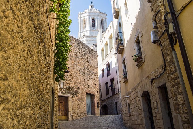 Private trip to the medieval city of Girona from Barcelona - Door-to-door logistics from Barcelona to Girona