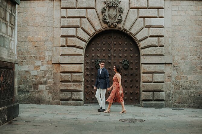 Private Vacation Photography Session with Local Photographer in Barcelona - Want Gaudí Icons? Here’s How to Think About Sagrada Familia, Parc Guëll, and More