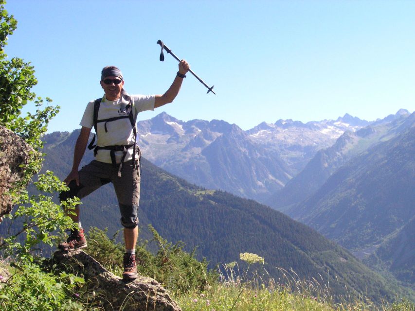 Pyrenees: A-day Hike with a Choice of 3 Levels - The local café photo stop: a small pause that helps