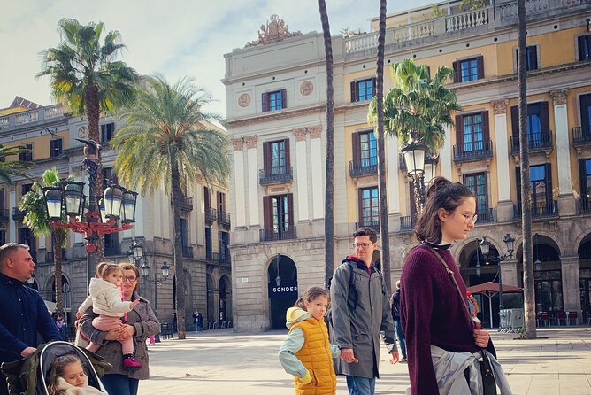 Ramblas, Old Town, Gothic and Gaudi Architecture Walking Tour - Stop by stop: Gothic Quarter streets, Roman leftovers, and cathedral moments