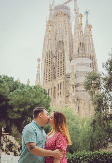 Romantic Photoshoot Experience for Couples in Barcelona - The 30 minutes to 1.5 hours: what you are likely to do