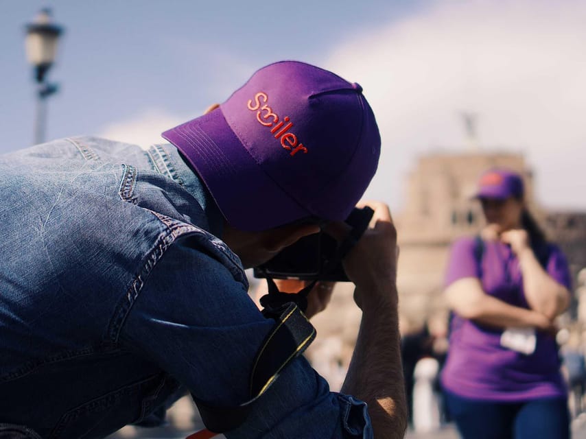 Romantic Photoshoot Experience for Couples in Barcelona - Where you meet, and why the location choice matters