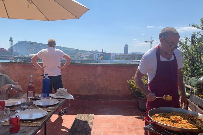 Rooftop Paella Seafood Cooking Class Experience in Barcelona - Where You Start: The Meeting Point by Pg. de Joan de Borbó