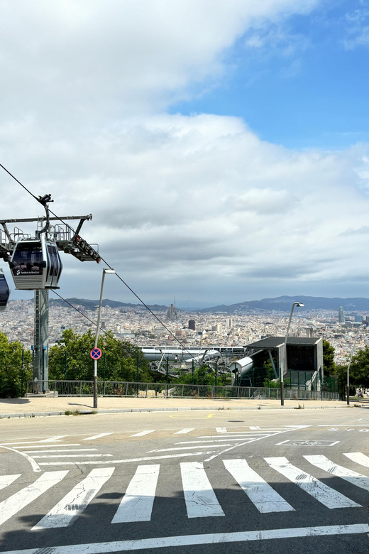Running tour: Keep fitness & explore Barcelona - Key Highlights at a Glance