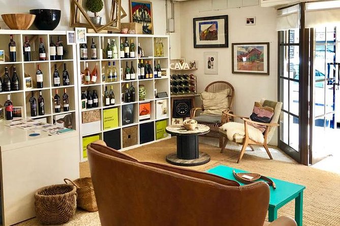 Sabre the Moment: Cava Sabrage Class in Barcelona - Getting there, tickets, and the kind of confirmation you should expect