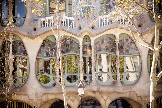 Sagrada Familia and Barcelona Highlights: Private Guided 4-Hour Driving Tour - A Private 4-Hour Route That Actually Fits a Real Day