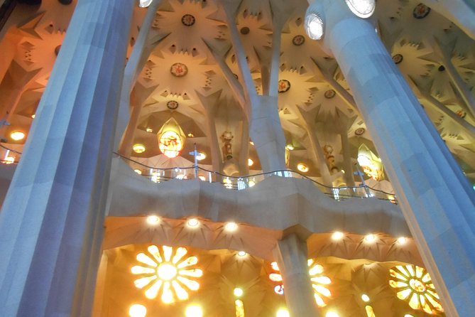 Sagrada Familia and Barcelona Highlights: Private Guided 4-Hour Driving Tour - Casa Milà and Casa Batllò Stops: Great Exteriors, Manage Expectations