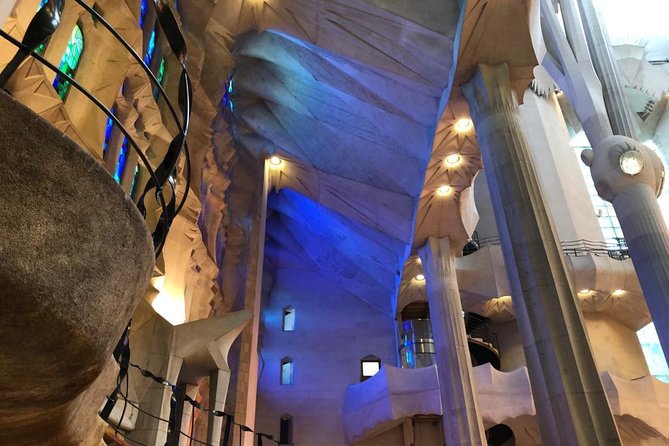Sagrada Familia Express Private Guided Tour - Family-friendly option: scavenger hunt and stroller reality checks