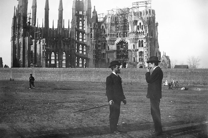 Sagrada Familia Exterior Free Tour: Stories, Secrets & Symbolism - Best Fit: Who This Tour Works For