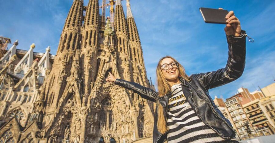 Sagrada Familia & Gaudi Guided Tour Private or Small Groups - The real value: priority Sagrada Familia, plus a Gaudí story on the streets