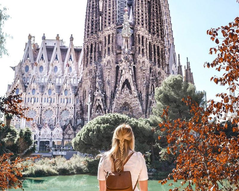 Sagrada Familia & Gaudi Guided Tour Private or Small Groups - Guide impact: why the city portion can make or break the day
