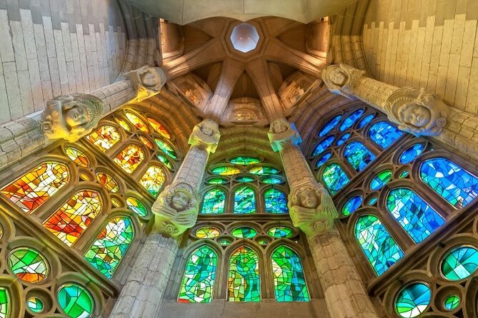 Sagrada Familia : Guided tour inside Skip the line! - What skip-the-line really buys you at Sagrada Família
