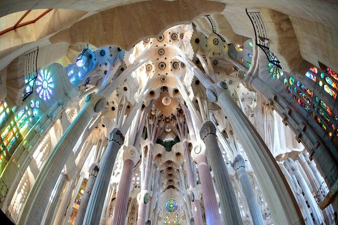 Sagrada Familia guided Tour with a German-Speaking Guide - Staying after the tour: museum time and Gaudí context you can use