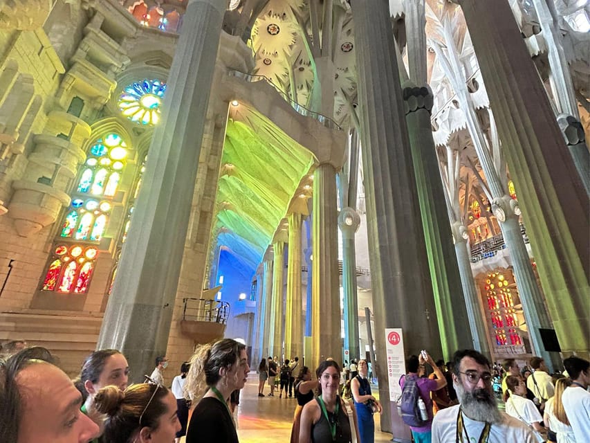 Sagrada Familia Guided Tour with Skip-the-Line Entry Ticket - Naixement Facade: Start With Story, Not Scaffolding