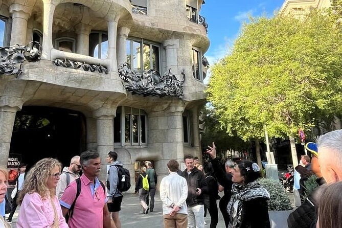 Sagrada Familia & La Pedrera Small Group Tour with Cava Tasting - Sagrada Família inside: symbolism, stained glass, and the payoff of timed entry