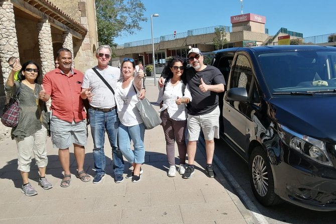 Sagrada Familia & Montserrat Private Tour with Hotel pick-up - Eixample by road: the grid that changed the city