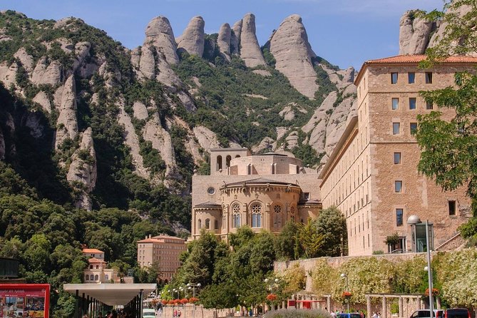 Sagrada Familia & Montserrat Small Group Tour with Hotel pick-up - Sagrada Familia entry: the main event, and what to expect