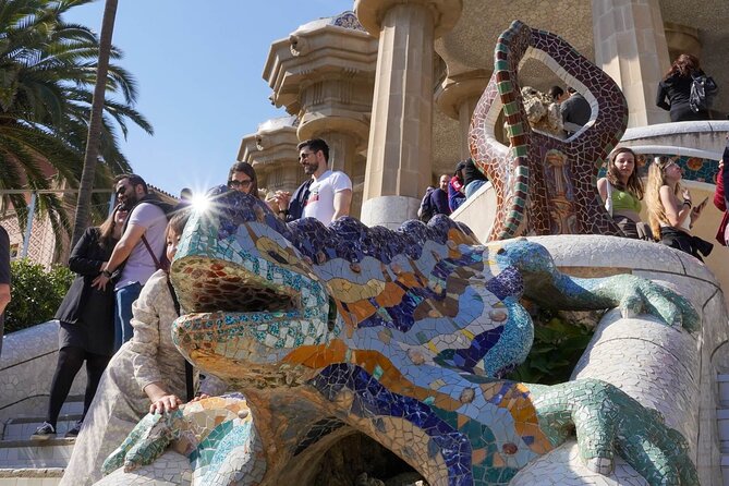 Sagrada Familia & Park Guell Guided Tour with Skip The Line - Pacing, Crowds, and the Walking Reality