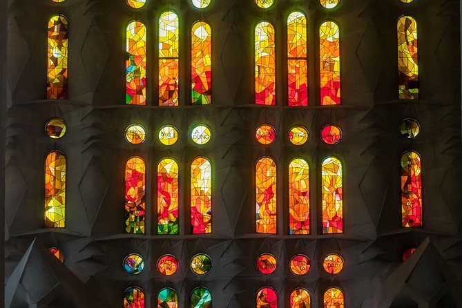 Sagrada Familia Private Tour in Barcelona - Getting there without stress: meeting point and timing