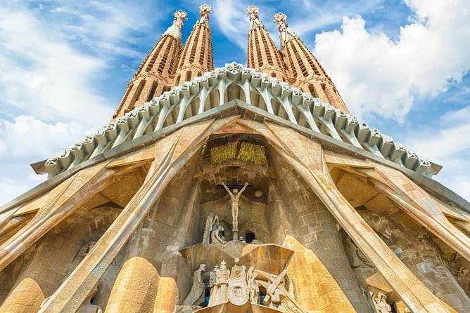 Sagrada Familia Private Tour in Barcelona - Optional tower access: great views with real limitations