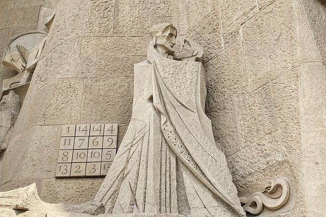 Sagrada Familia Private Tour with Expert Guide - The tradeoff with a short 1.5 hour private experience
