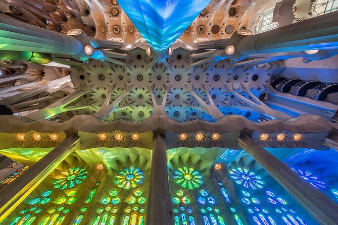 Sagrada Familia Private Tour with Priority Entrance - Priority Entrance and the Unfinished Story of Gaudí
