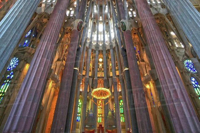 Sagrada Familia Private Tour with Skip-the-Line Ticket - Timing tips that make a big difference