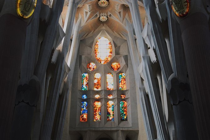 Sagrada Familia Skip the Line Tour Optional Small Group - Group size, crowd reality, and how not to lose your moment
