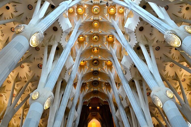 Sagrada Familia Small Group Guided Tour - Stop 1: The Passion and Nativity Facades on the Walk