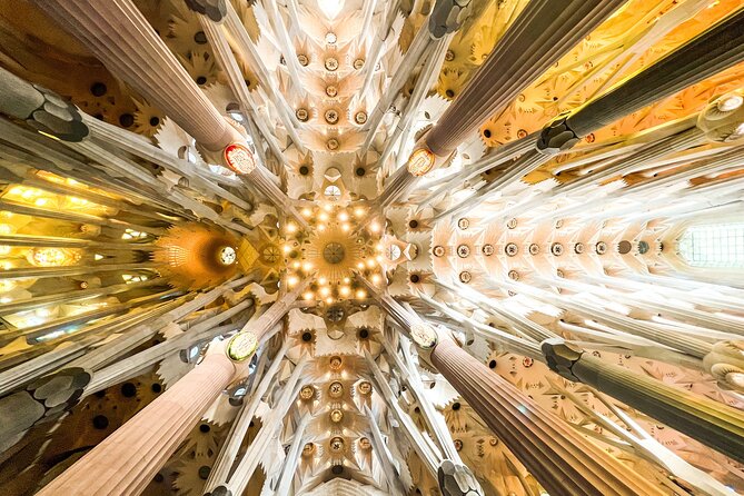 Sagrada Familia Small Group Guided Tour with Skip the Line Ticket - Comfort, accessibility, and when this tour helps most