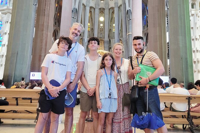 Sagrada Familia: The Golden Hour with Skip the line Tickets - Photo and light tips for the stained glass at golden hour