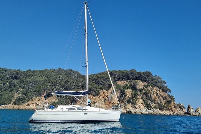 Sailing experience on a 4-hour sailboat in Girona - Morning or Afternoon: Choosing the Schedule That Fits You