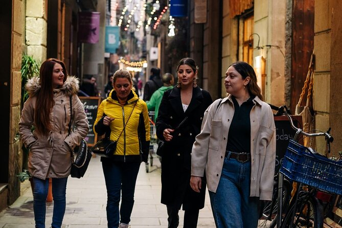 Secrets of Barcelona Old Town Guided Walking Tour - Guides and the style you should expect