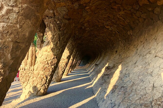 Self-Guided Audio Tour-The Surrealist Barcelona of Dalí and Gaudí - Price and time: is $10 good value for this kind of tour